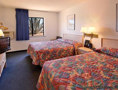 Super 8 By Wyndham Las Cruces University Area Δωμάτιο φωτογραφία